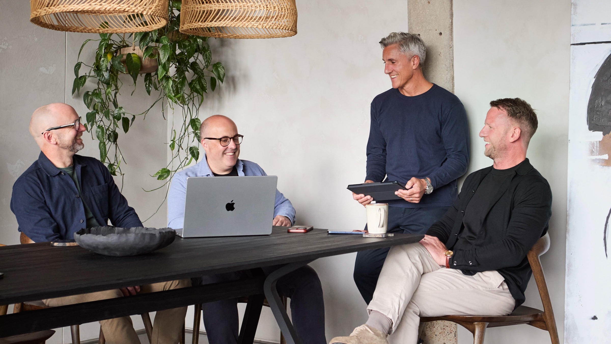 Directors Oct25 080 landscape lo res 2