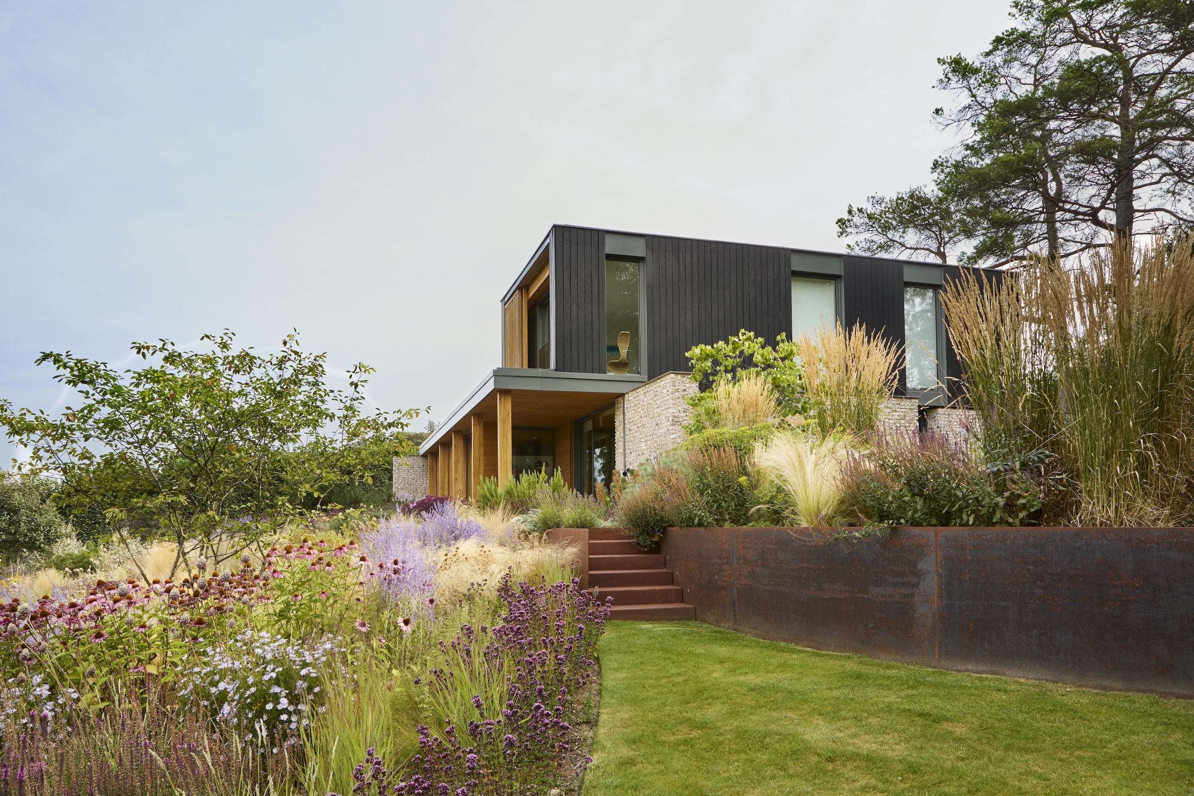 Proj Red Landscaping 005 lo res