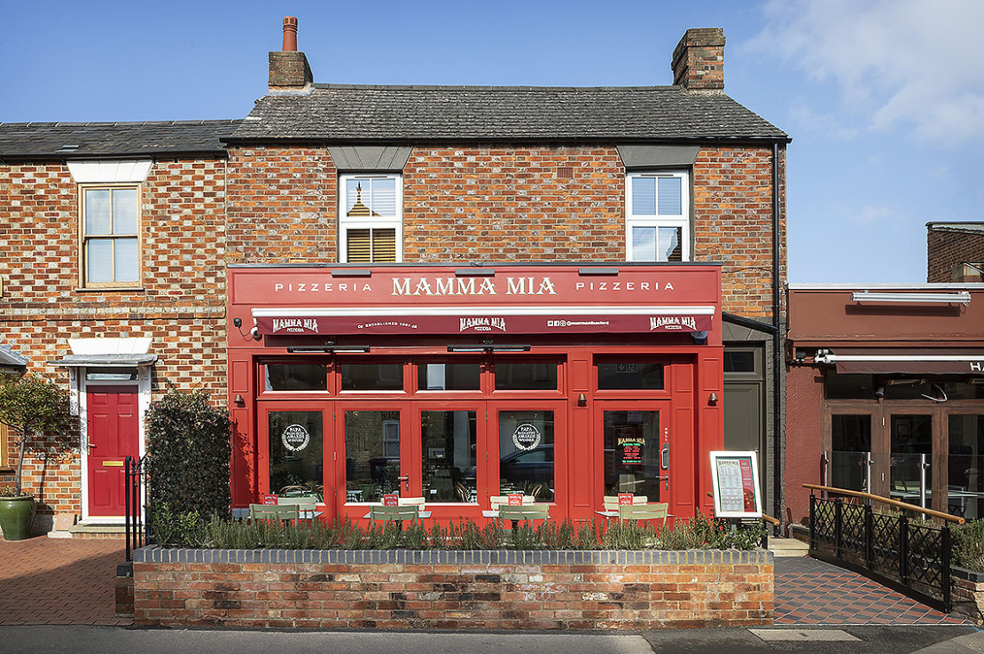 MAMMA MIA 02 0923 web