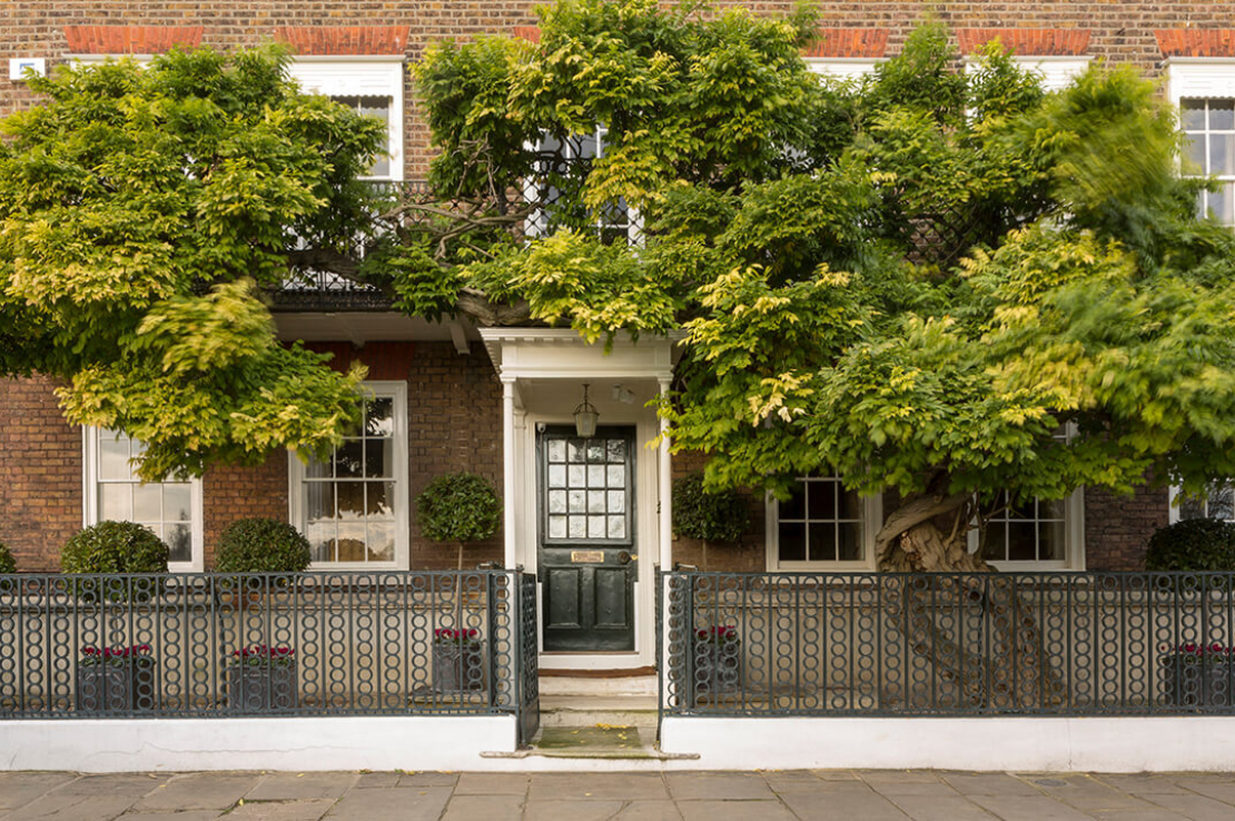 STRAWB HOUSE793 A2651 Edit 2021 04 29 141700 tinified