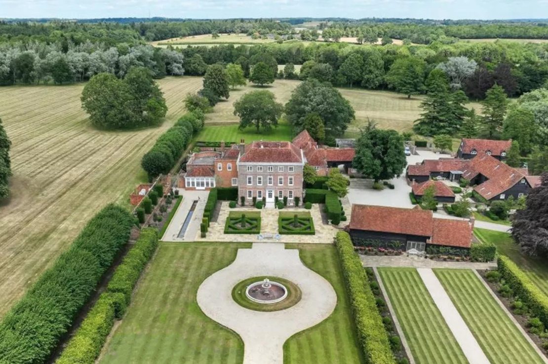 Barr Build Great Westwood Country Estate