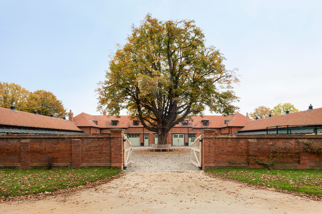 Claydon Stables 02 0146 lo res Edit