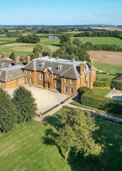Poundon House Barr Build 2
