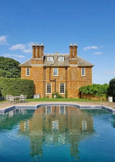 Poundon House Barr Build 3