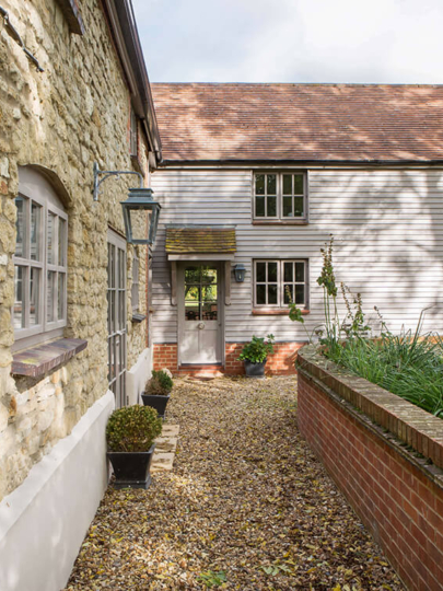 MULLBERRY 0477 lo res tinified