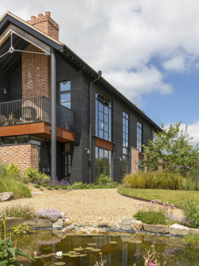 THE HIDE 02 0732 lo res