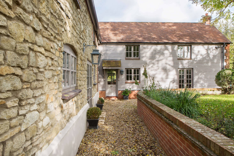 MULLBERRY 0477 lo res tinified