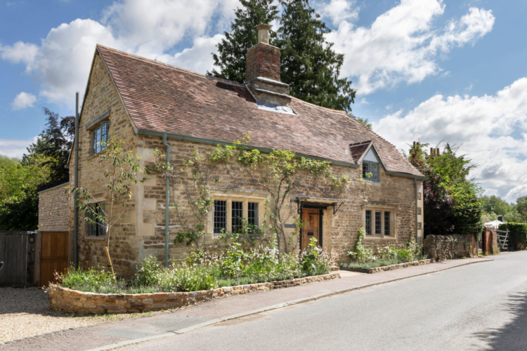 FERN COTTAGE 8237 lo res