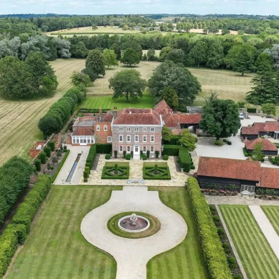 Barr Build Great Westwood Country Estate